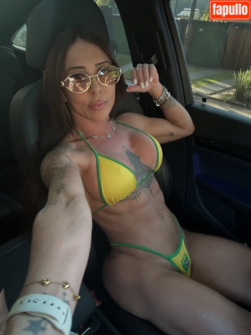 Dra. Thatiane Oliveira