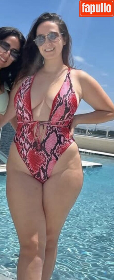 Elise Bolton Bikini Bowler