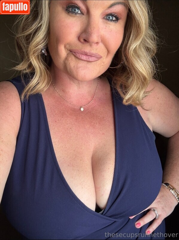Hotwives XXX