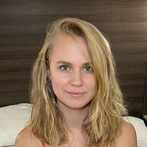 Melanie Rose