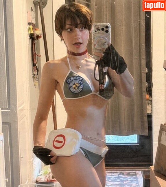MimiDoesCosplay