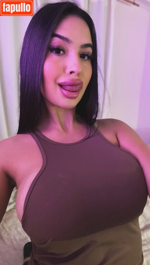 Mina Caro