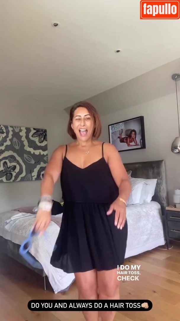 Saira Khan